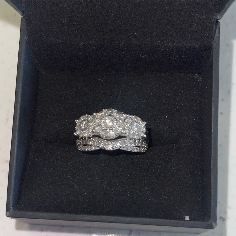 Bought For My Ex Fiancé 2 years Ago From Kay Jewelers don’t wanna go lower